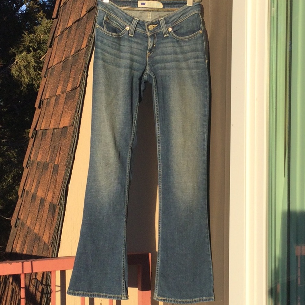 Levi’s Bold Curve Flare Jeans